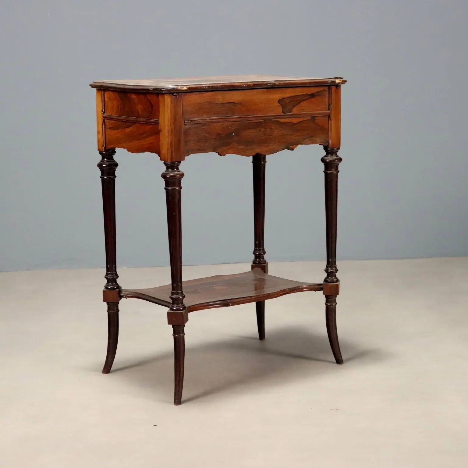 Antique Small Table Various Wood Essences England XX Century - England, Early XX Century | Antiques | Side & Coffee Tables