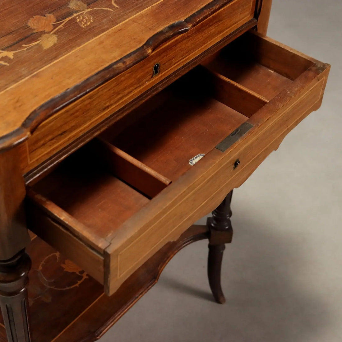 Antique Small Table Various Wood Essences England XX Century - England, Early XX Century | Antiques | Side & Coffee Tables