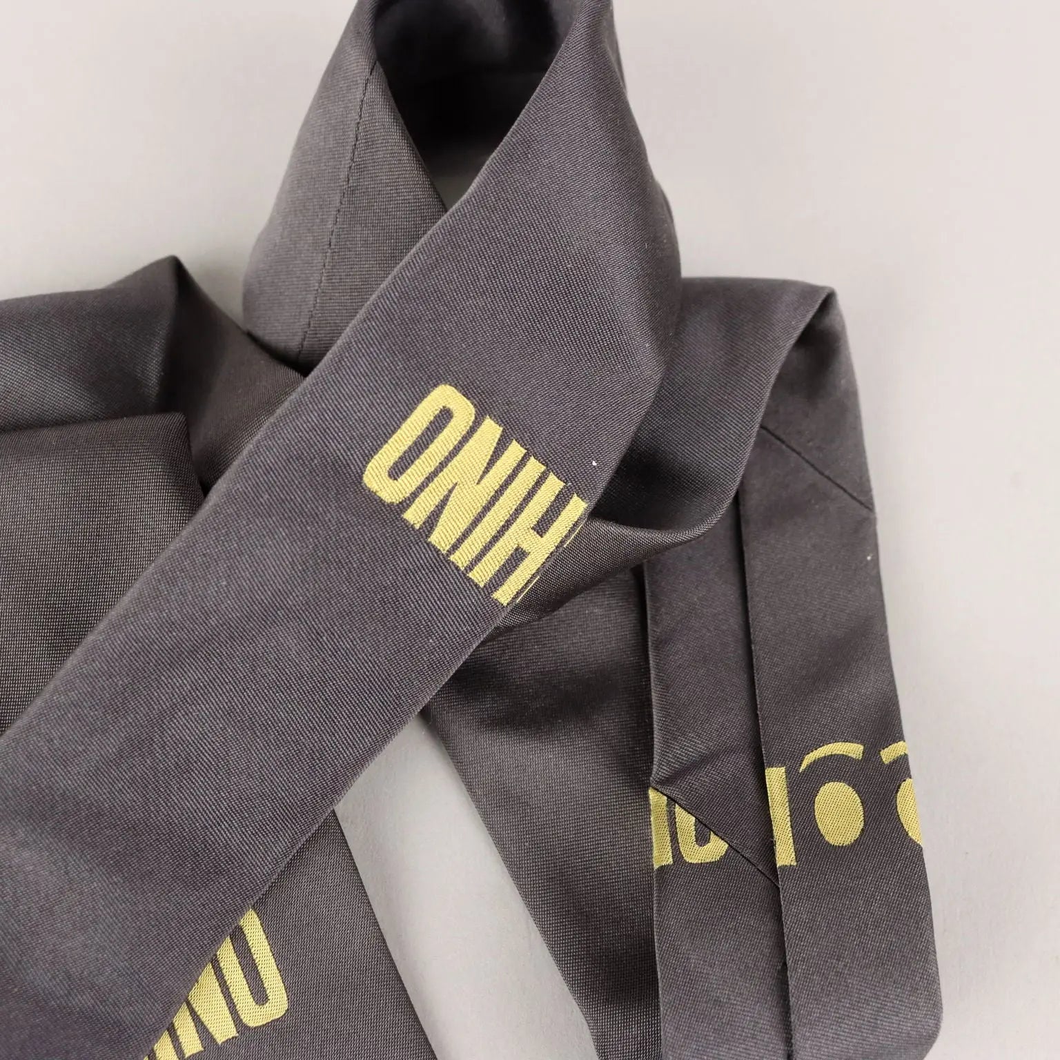 Second Hand Moschino Tie Grey Silk Italy - Pure Silk | Clothing & House Linens | Second hand