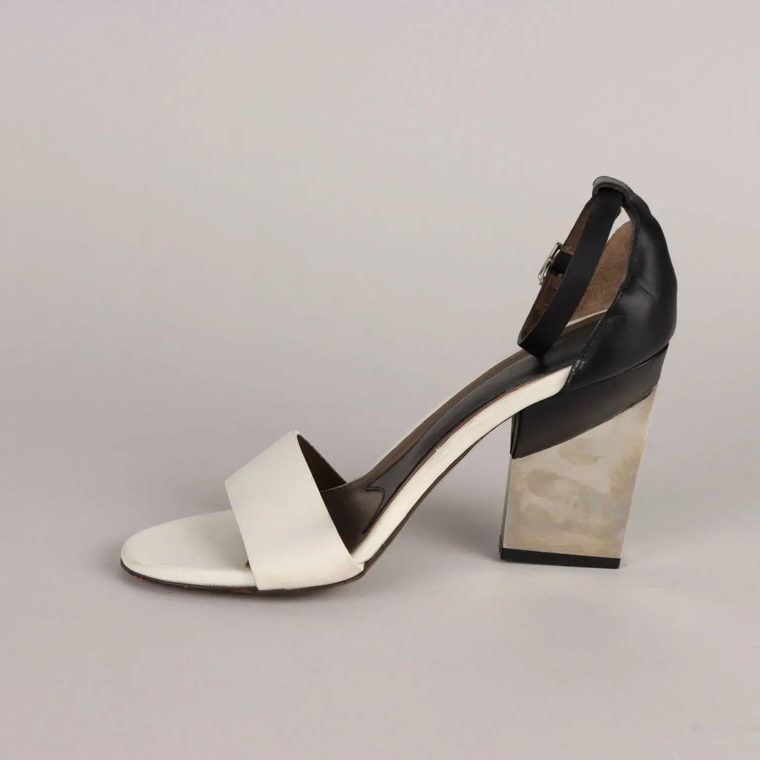 Marni Black and White Sandals Leather Second Hand UK Size 6 - UK Size 6 | Clothing & House Linens | Second hand
