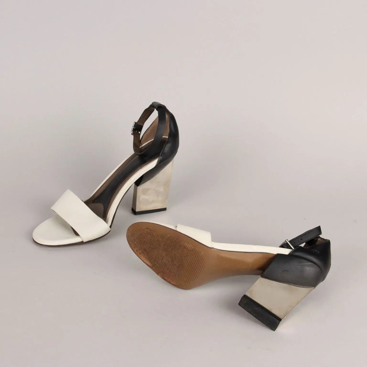 Marni Black and White Sandals Leather Second Hand UK Size 6 - UK Size 6 | Clothing & House Linens | Second hand