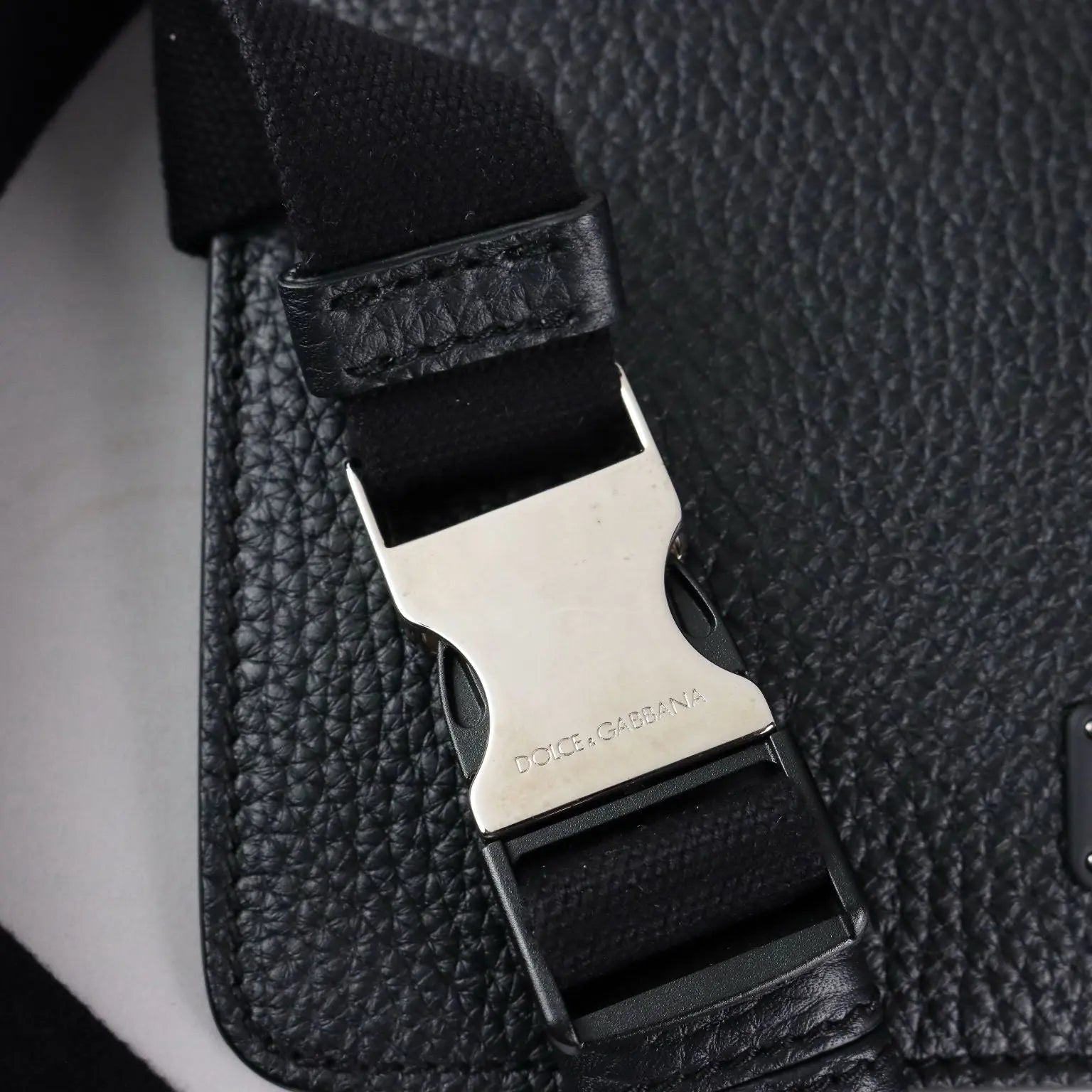 Dolce & Gabbana Belt Bag Calfskin with Box Italy Second Hand | Clothing & House Linens | Second hand