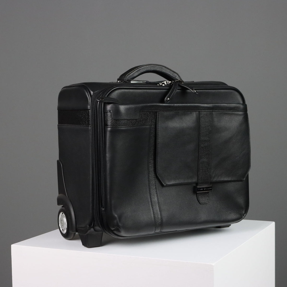  | Clothing & House Linens  Second hand