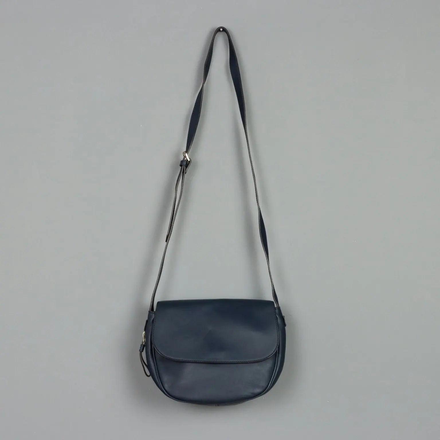 Fratelli Rossetti Shoulder Bag Blue Leather Second Hand Italy | Clothing & House Linens | Second hand