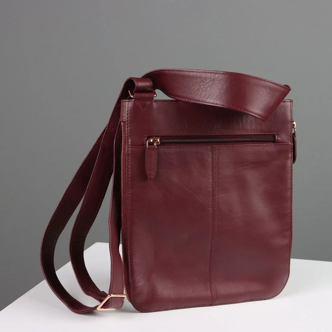 Radley Shoulder Bag Pockets Genuine Leather United Kingdom Original - Genuine Leather | Clothing & House Linens | Second hand
