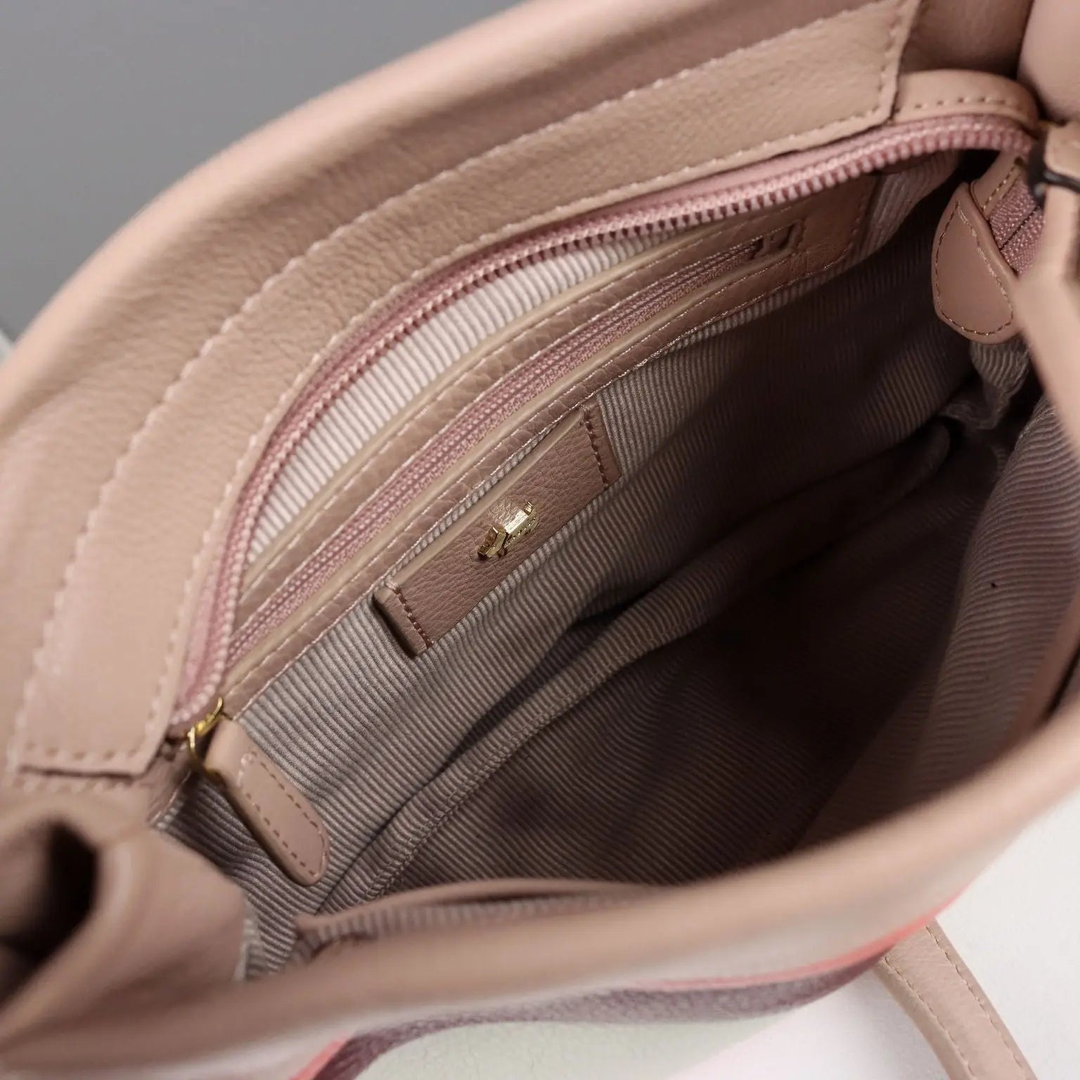 Radley Set Shoulder Bag and Wallet Second Hand Leather - Genuine Leather | Clothing & House Linens | Second hand