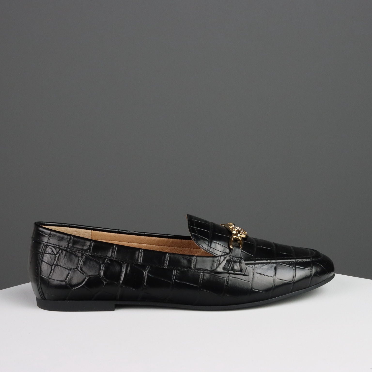  | Clothing & House Linens  Second hand