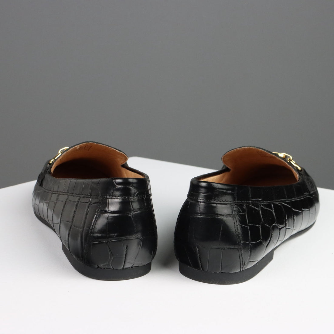  | Clothing & House Linens  Second hand