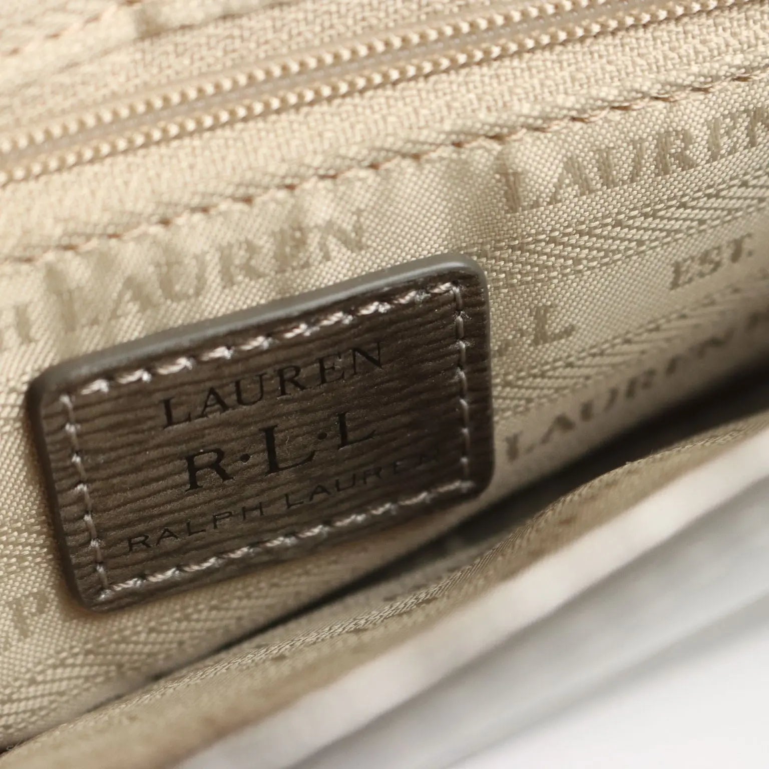 Ralph Lauren Shoulder Bag Second Hand Leather Pockets USA - Genuine Leather | Clothing & House Linens | Second hand