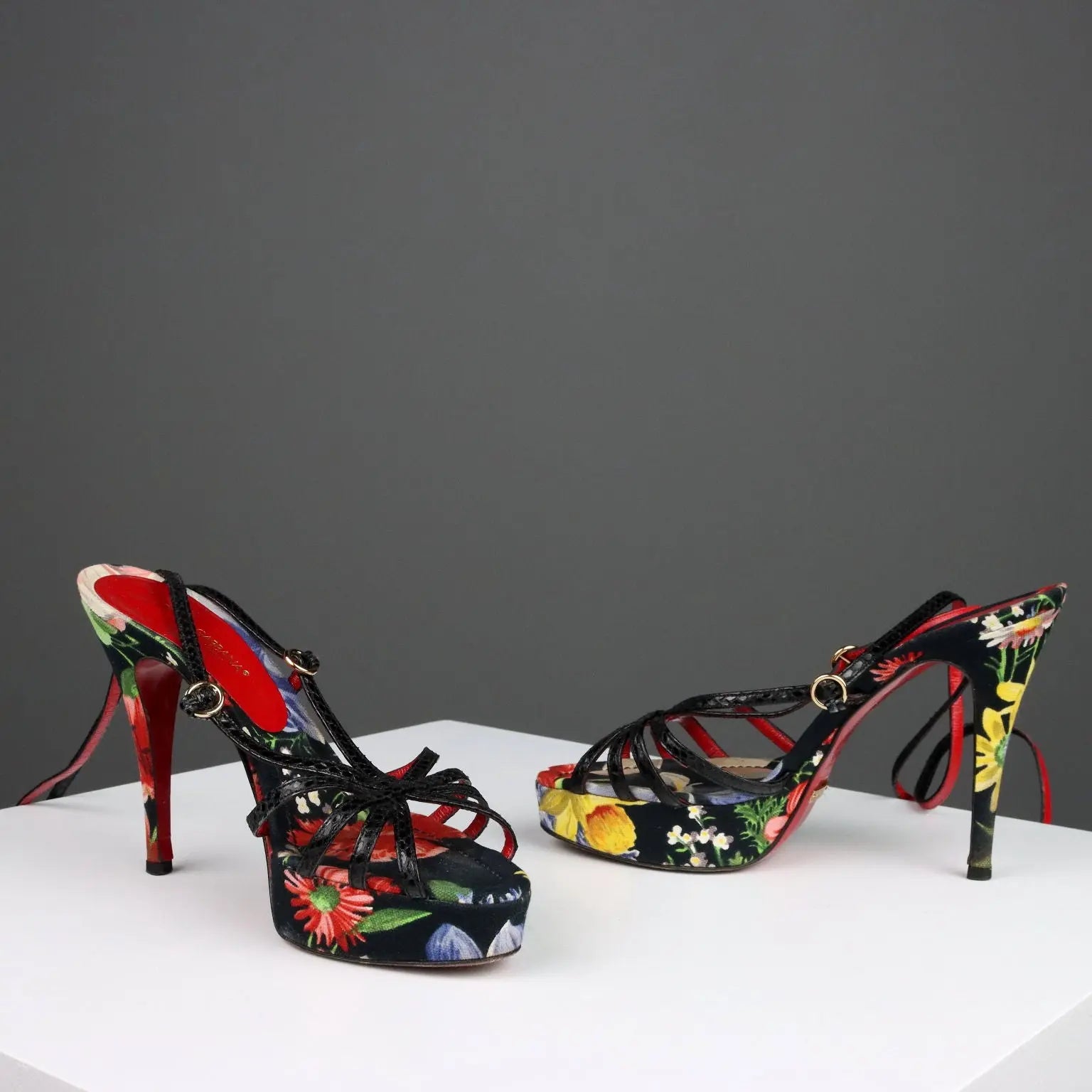 Dolce & Gabbana Sandals Leather Fabric UK Size 5 Second Hand Italy - UK Size 5 | Clothing & House Linens | Second hand