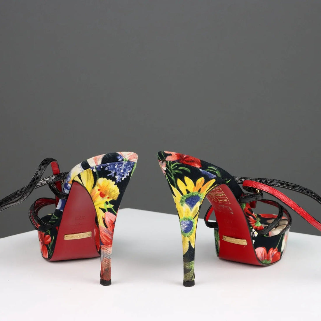 Dolce & Gabbana Sandals Leather Fabric UK Size 5 Second Hand Italy - UK Size 5 | Clothing & House Linens | Second hand