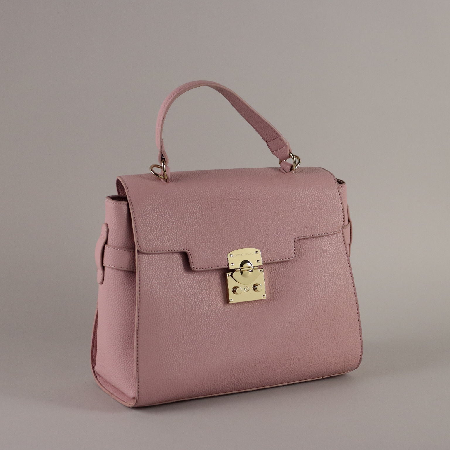  | Clothing & House Linens  Second hand