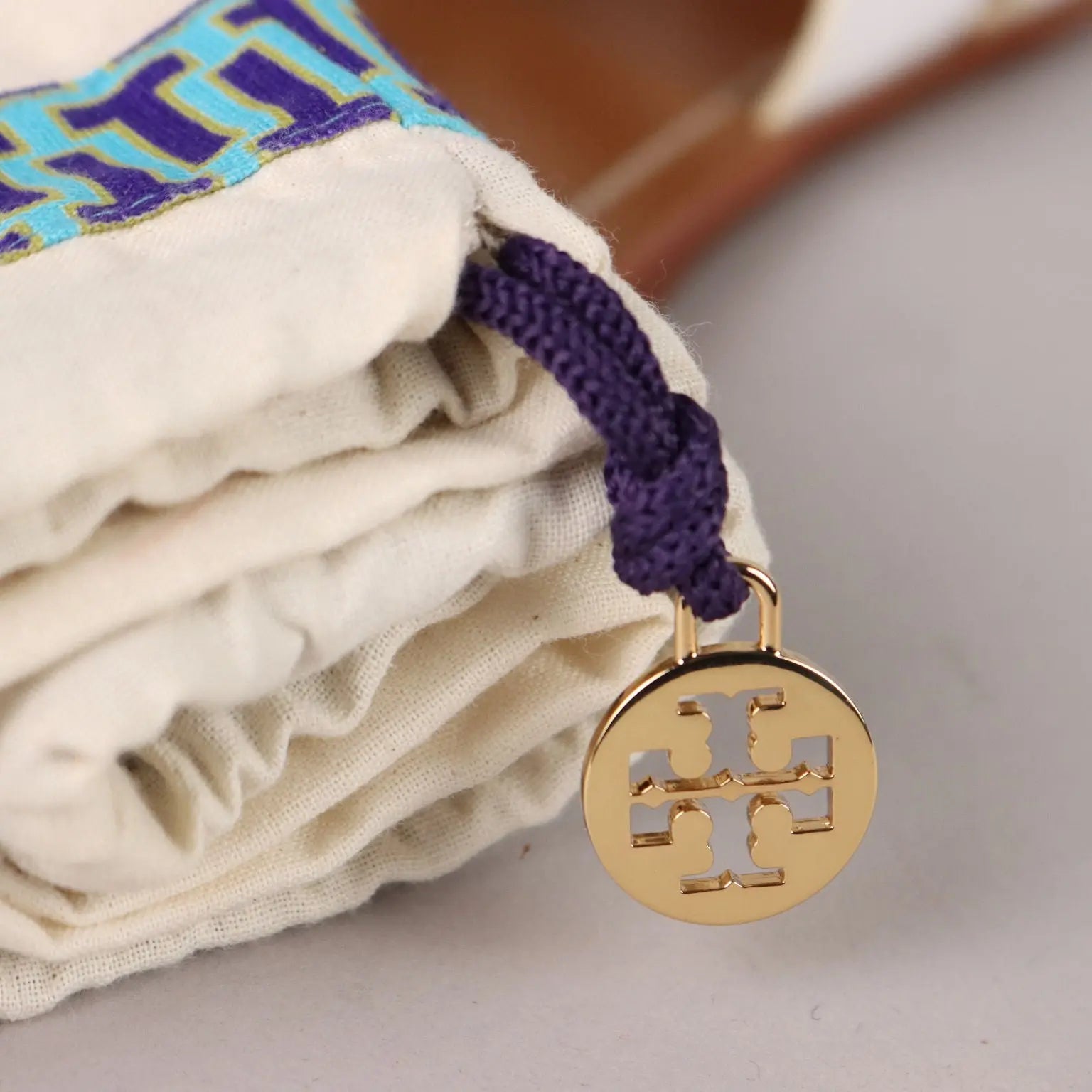 Tory Burch Slippers Second Hand Leather UK Size 7 United States - UK Size 7 | Clothing & House Linens | Second hand