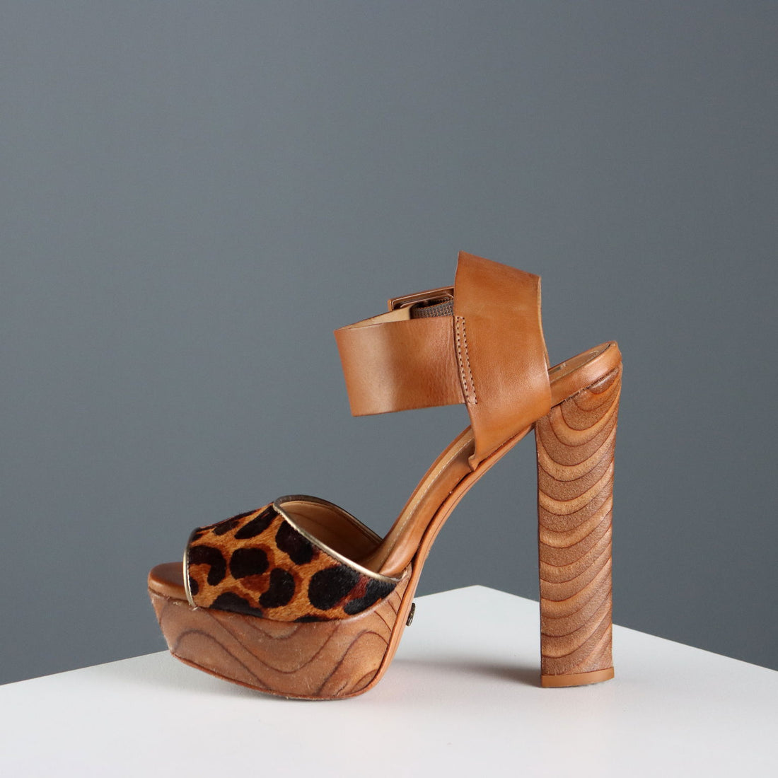  | Clothing & House Linens  Second hand