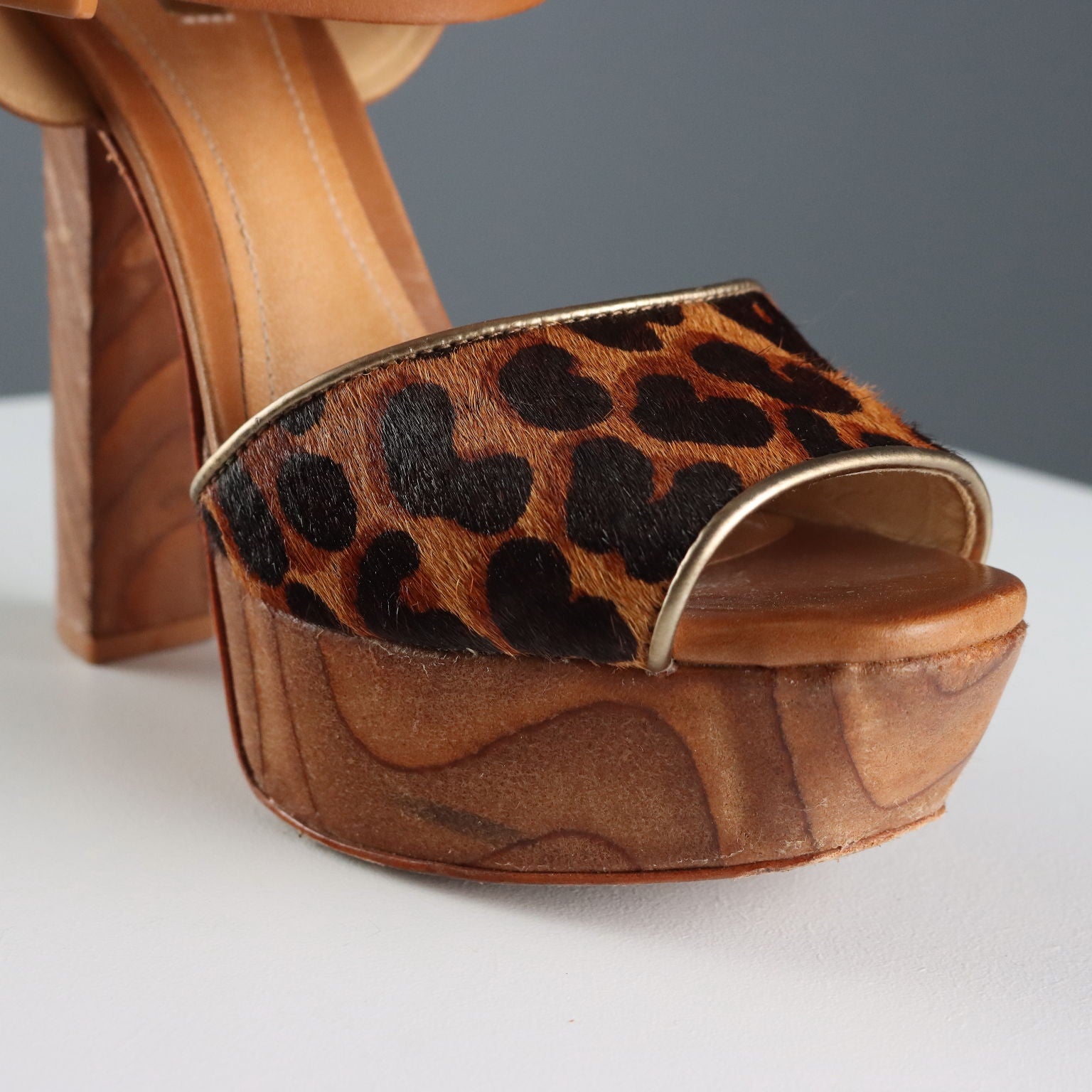  | Clothing & House Linens  Second hand