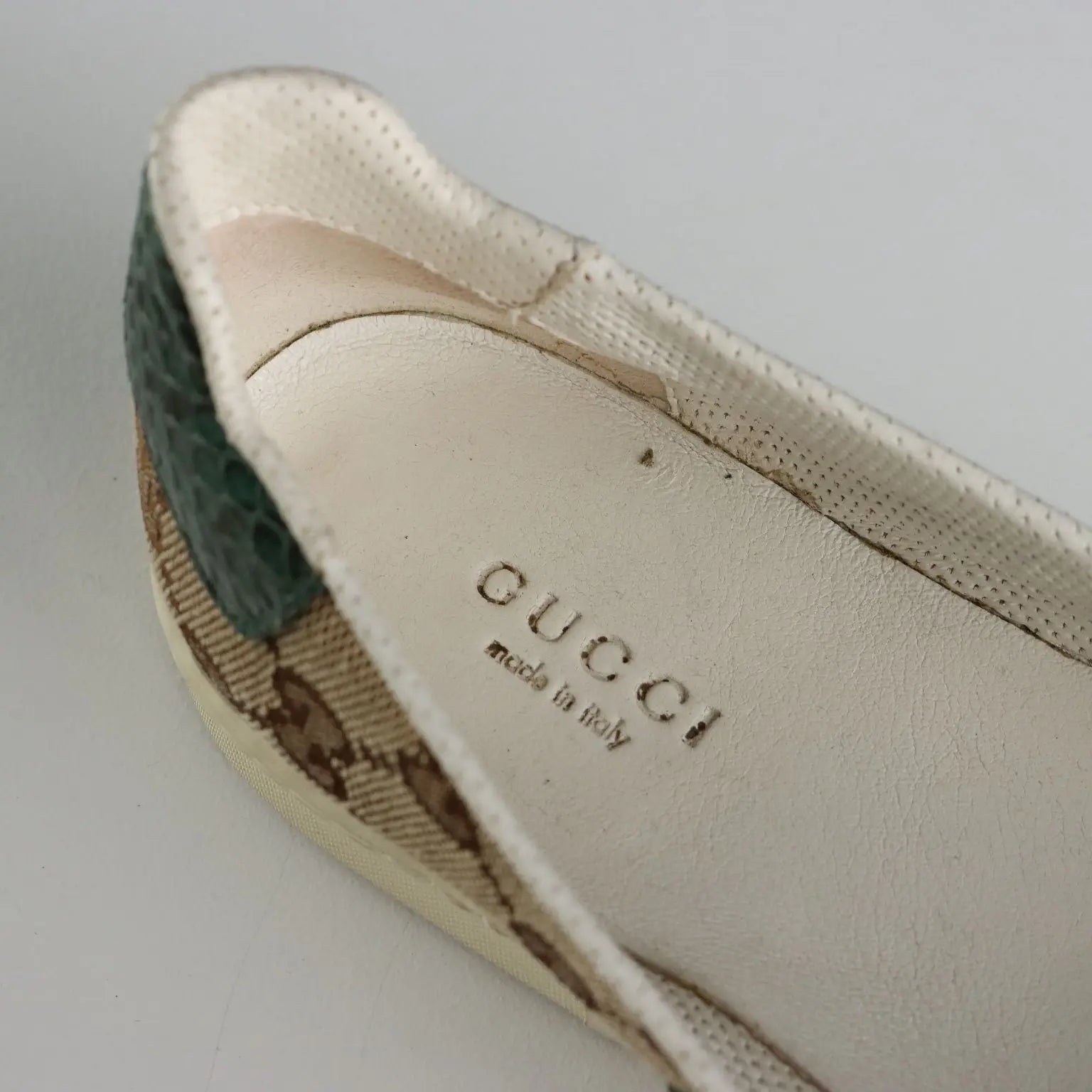 Gucci Ballerina Shoes Leather Fabric Second Hand Size 2.5 Dust Bag - UK Size 2,5 | Clothing & House Linens | Second hand