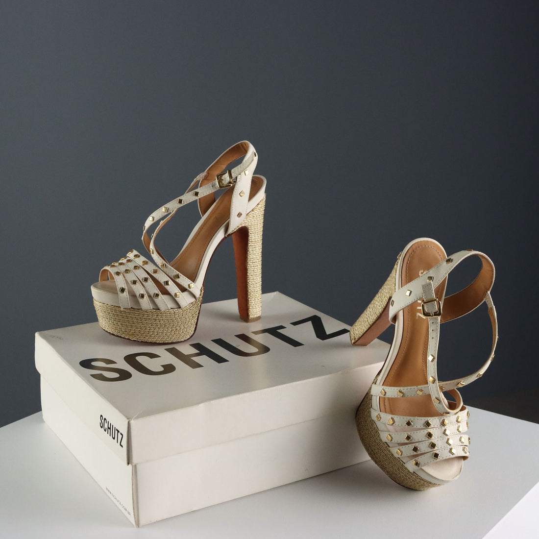  | Clothing & House Linens  Second hand