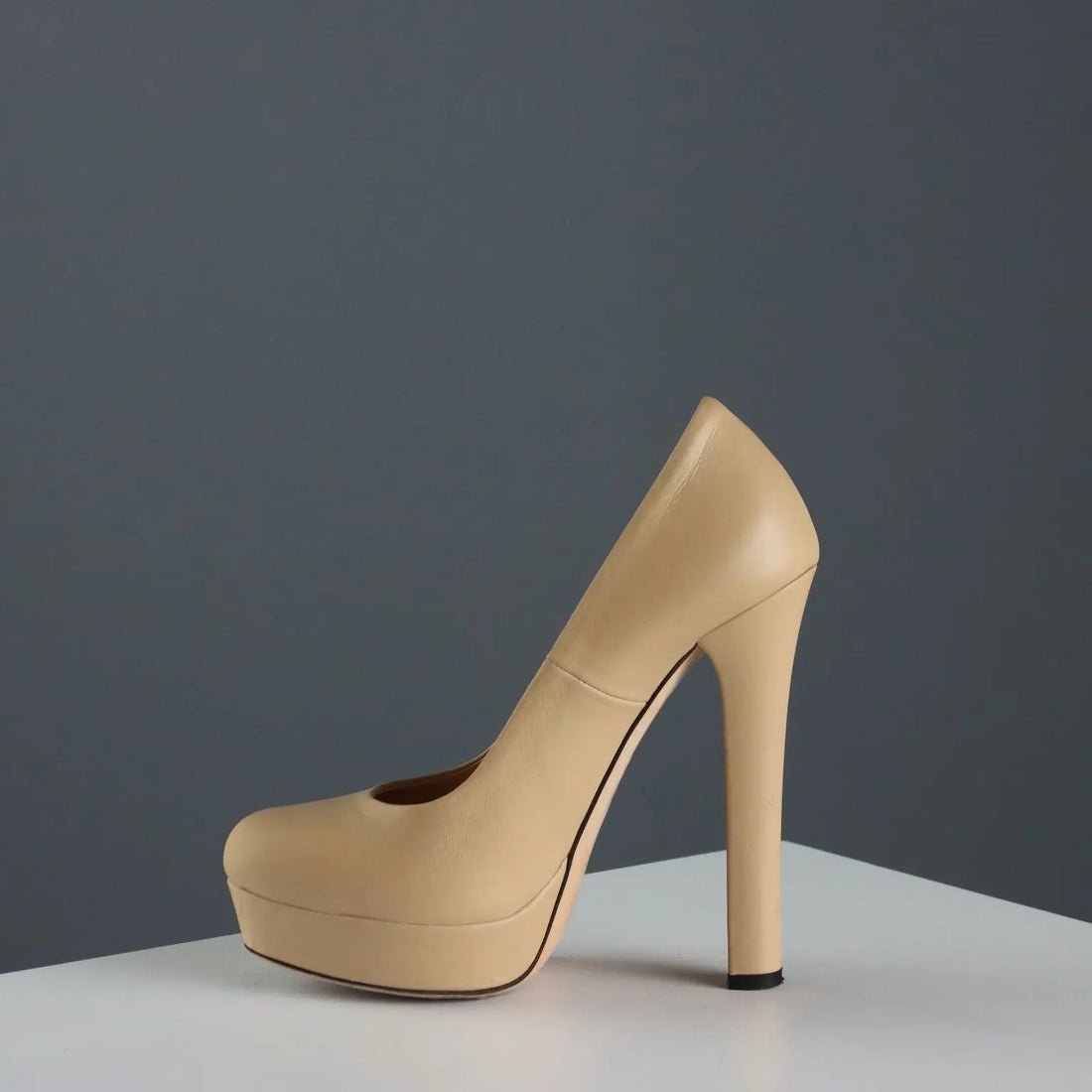 Gucci Heel Shoes Beige Leather UK Size 3 Second Hand Italy - UK Size 3 | Clothing & House Linens | Second hand