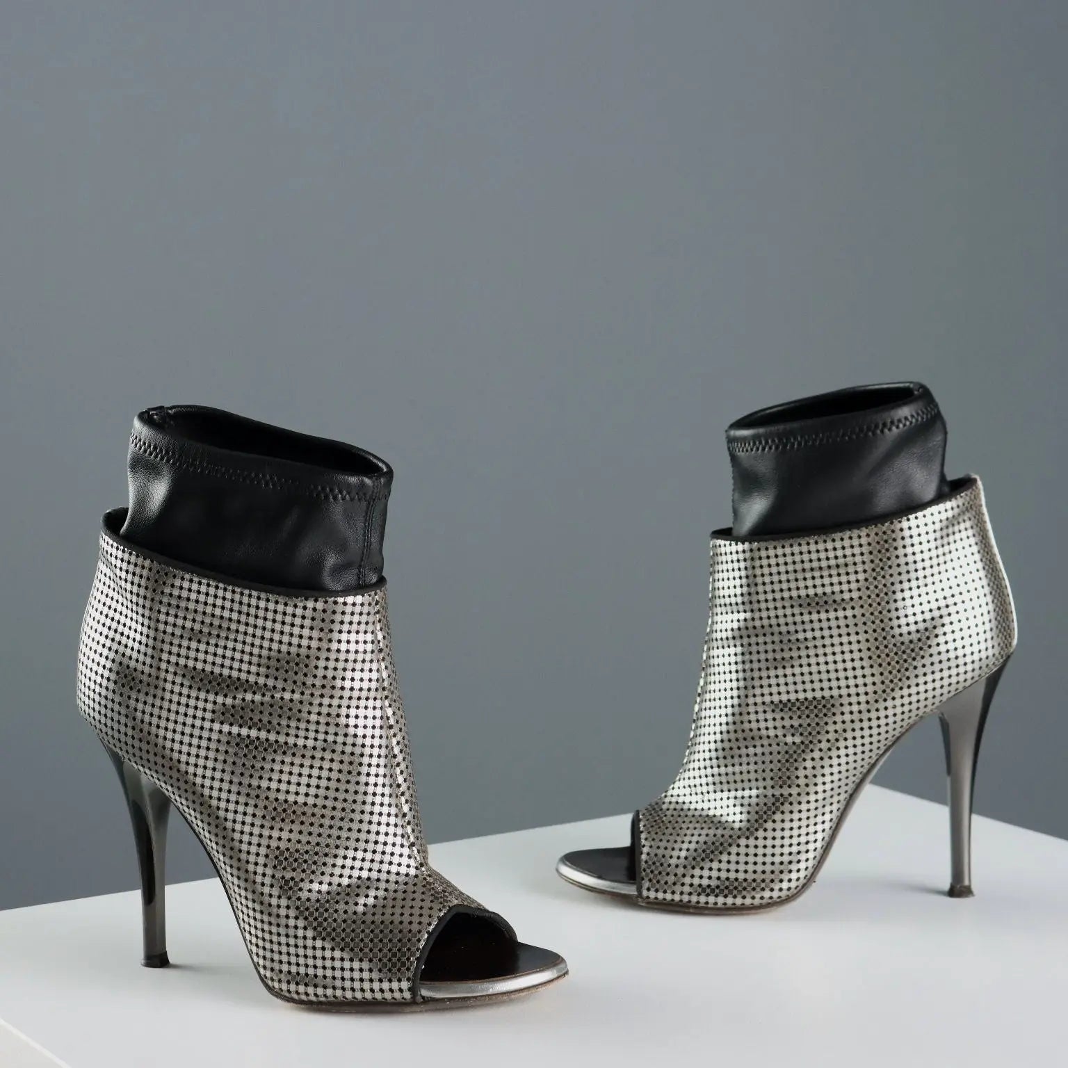 Giuseppe Zanotti Silver Ankle Boots Leather Second Hand UK Size 3 - UK Size 3 | Clothing & House Linens | Second hand