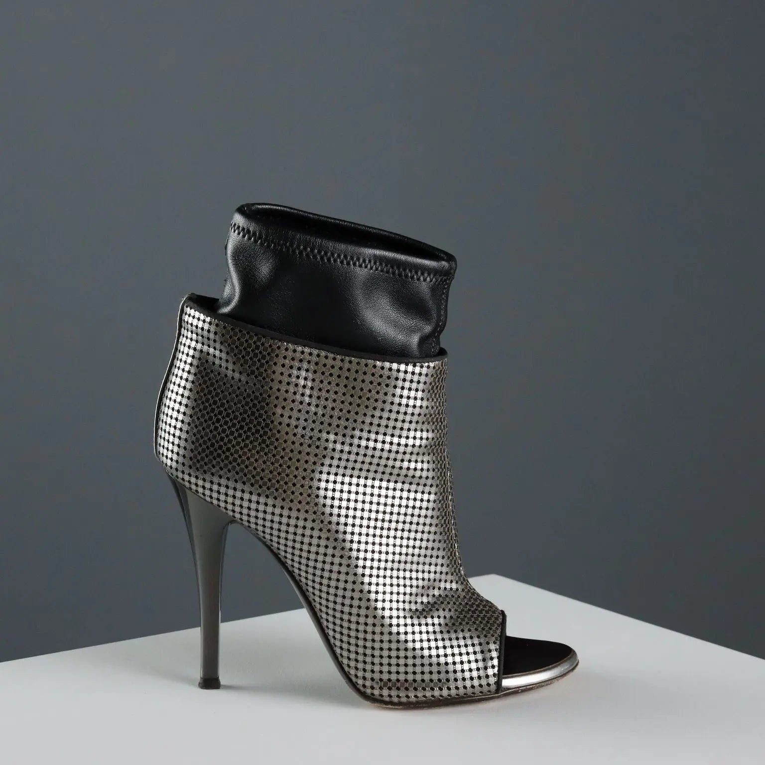 Giuseppe Zanotti Silver Ankle Boots Leather Second Hand UK Size 3 - UK Size 3 | Clothing & House Linens | Second hand