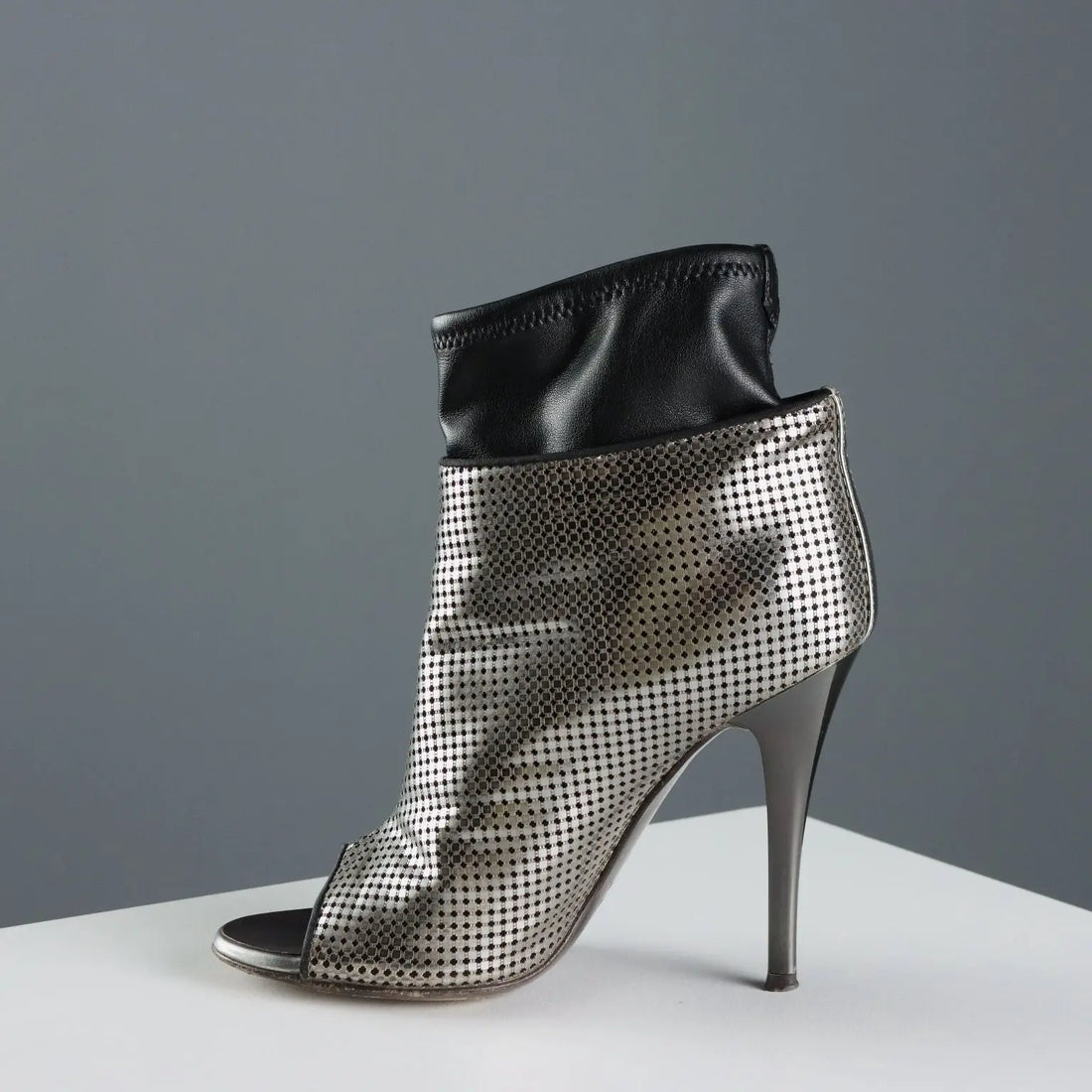 Giuseppe Zanotti Silver Ankle Boots Leather Second Hand UK Size 3 - UK Size 3 | Clothing & House Linens | Second hand