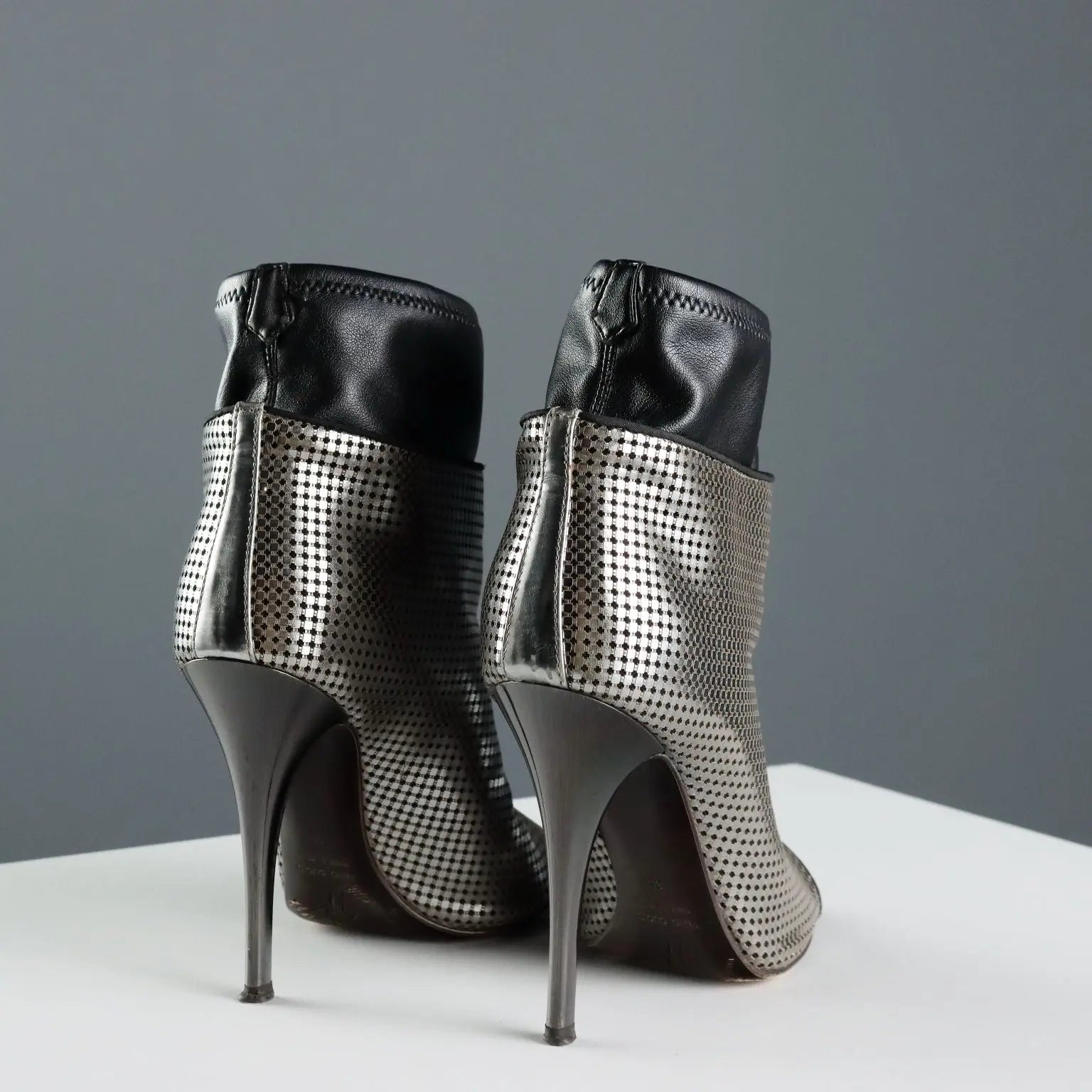 Giuseppe Zanotti Silver Ankle Boots Leather Second Hand UK Size 3 - UK Size 3 | Clothing & House Linens | Second hand