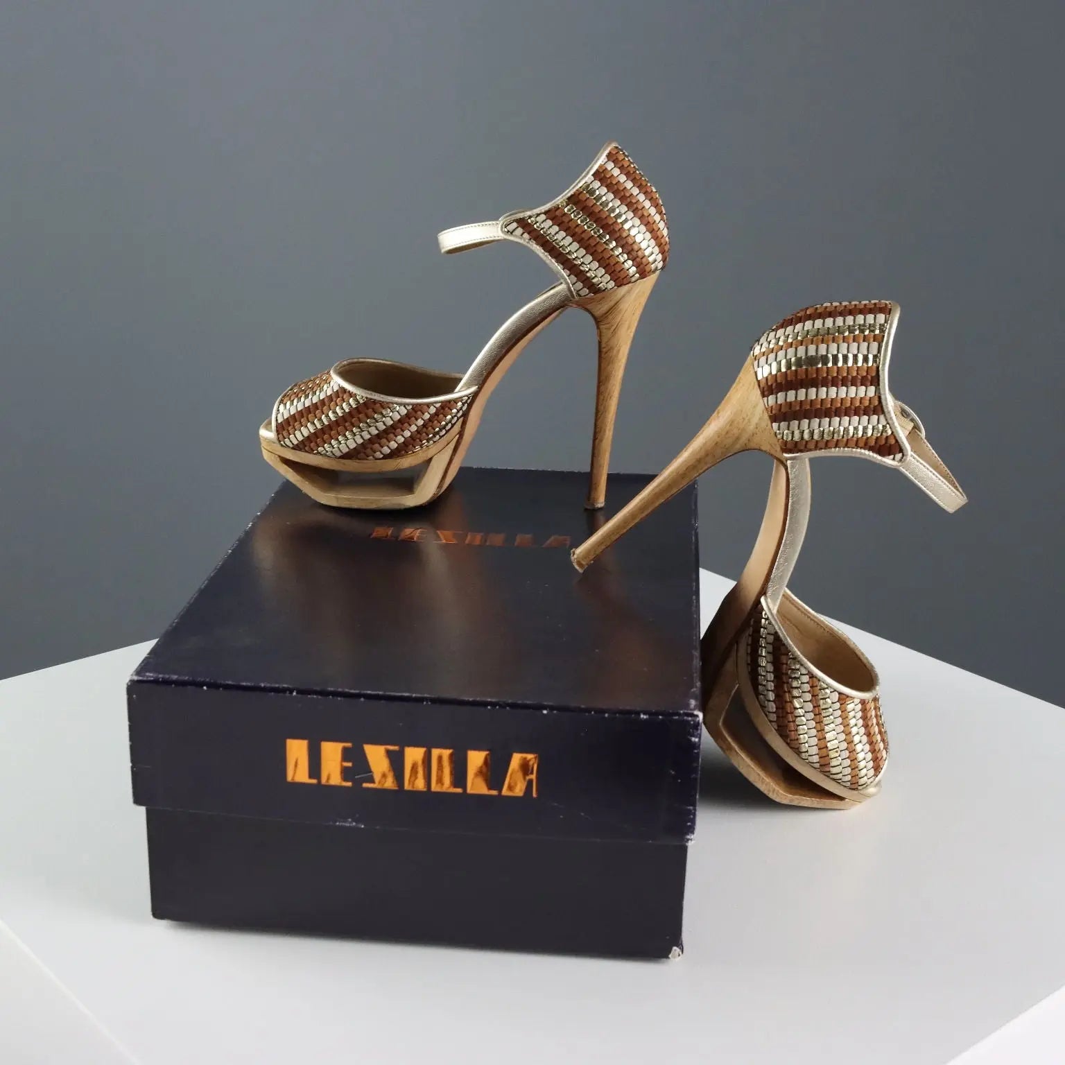 Le Silla Mary Jane Shoes Leather Wood UK Size 3 Second Hand - UK Size 3 | Clothing & House Linens | Second hand
