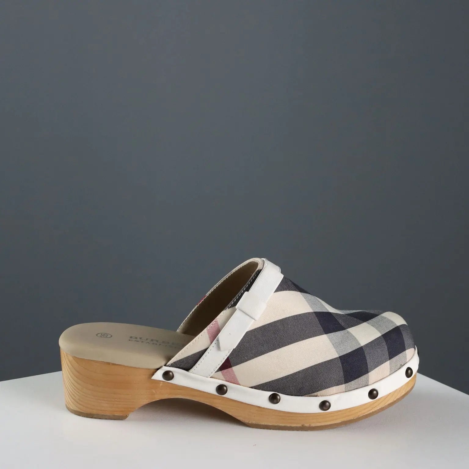 Burberry Clogs Wood Leather Fabric UK Size 3 Second Hand UK - UK Size 3 | Clothing & House Linens | Second hand