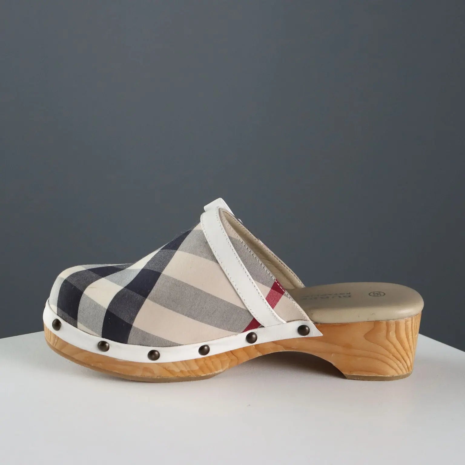 Burberry Clogs Wood Leather Fabric UK Size 3 Second Hand UK - UK Size 3 | Clothing & House Linens | Second hand