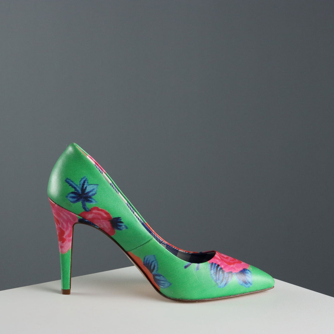  | Clothing & House Linens  Second hand