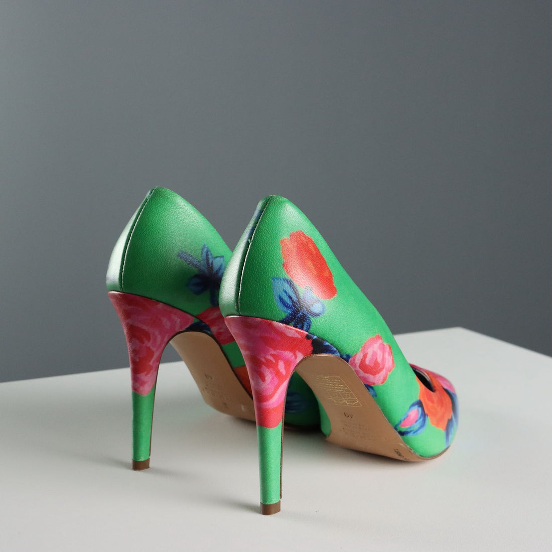  | Clothing & House Linens  Second hand