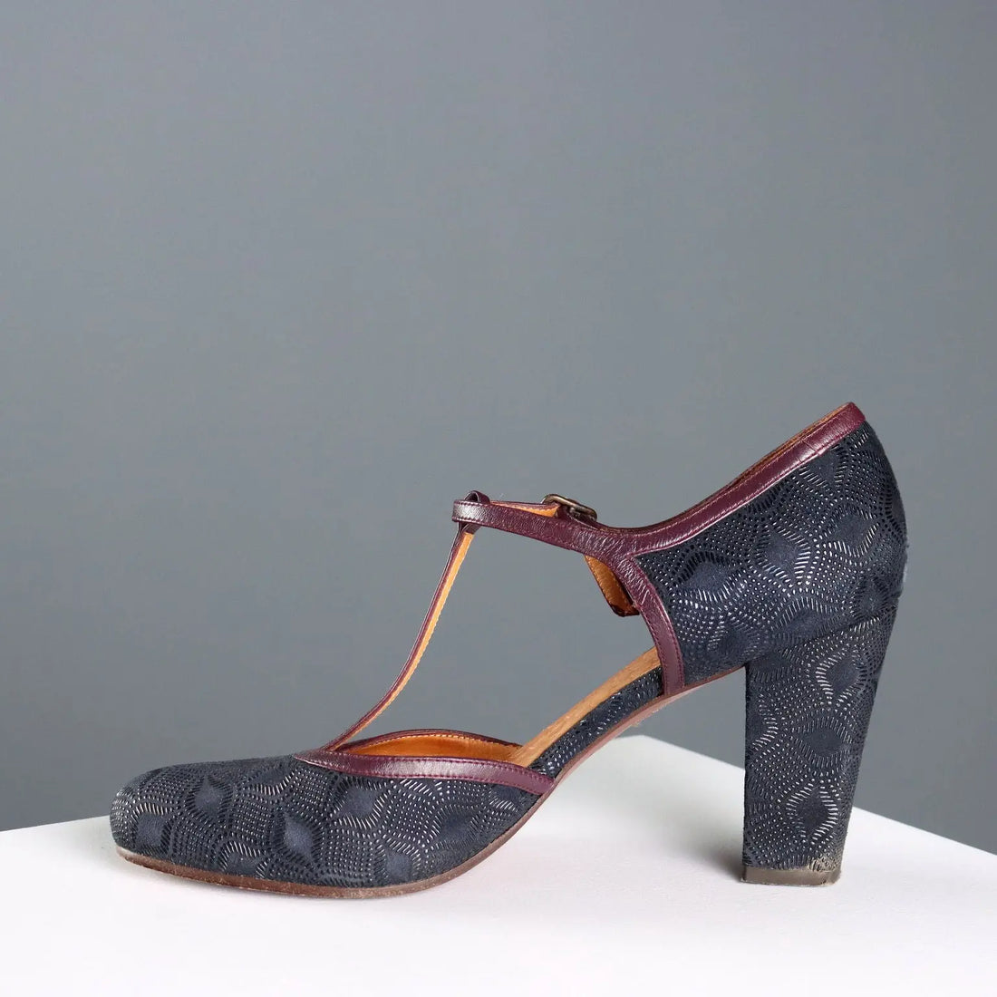 Chie Mihara Shoes T-Strap Second Hand Leather Size 7 Spain - UK Size 7 | Clothing & House Linens | Second hand