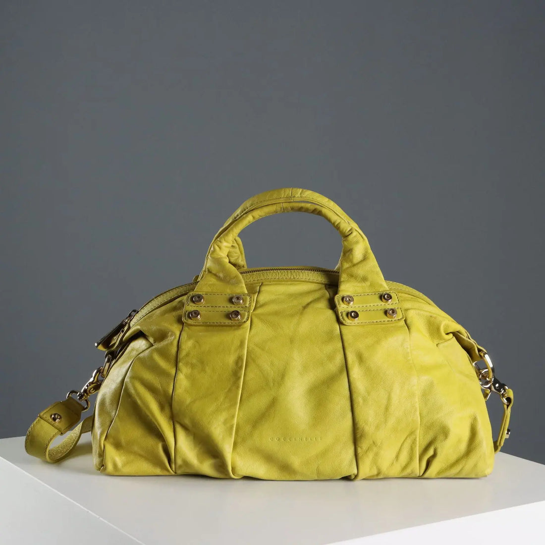 Coccinelle Handbag Genuine Leather Second Hand Dust Bag - Genuine Leather | Clothing & House Linens | Second hand