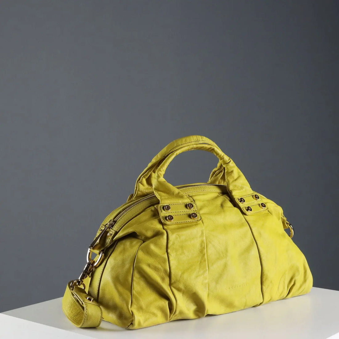 Coccinelle Handbag Genuine Leather Second Hand Dust Bag - Genuine Leather | Clothing & House Linens | Second hand