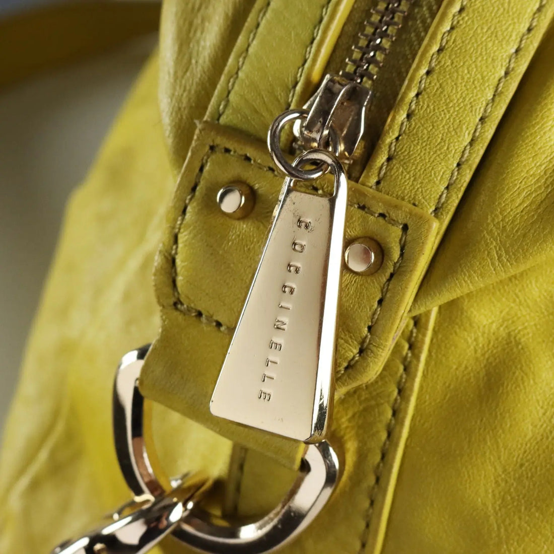 Coccinelle Handbag Genuine Leather Second Hand Dust Bag - Genuine Leather | Clothing & House Linens | Second hand