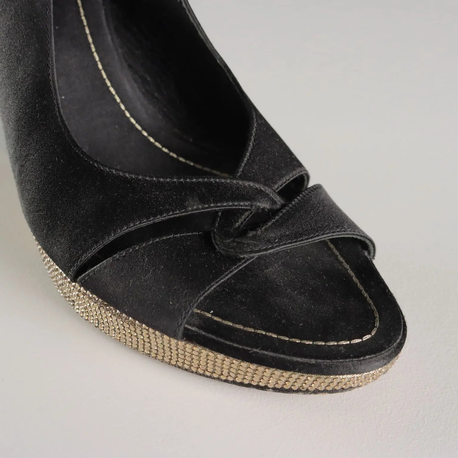 Rene Caovilla Sandals with Beads Leather Silk UK Size 6 Second Hand - UK Size 6 | Clothing & House Linens | Second hand