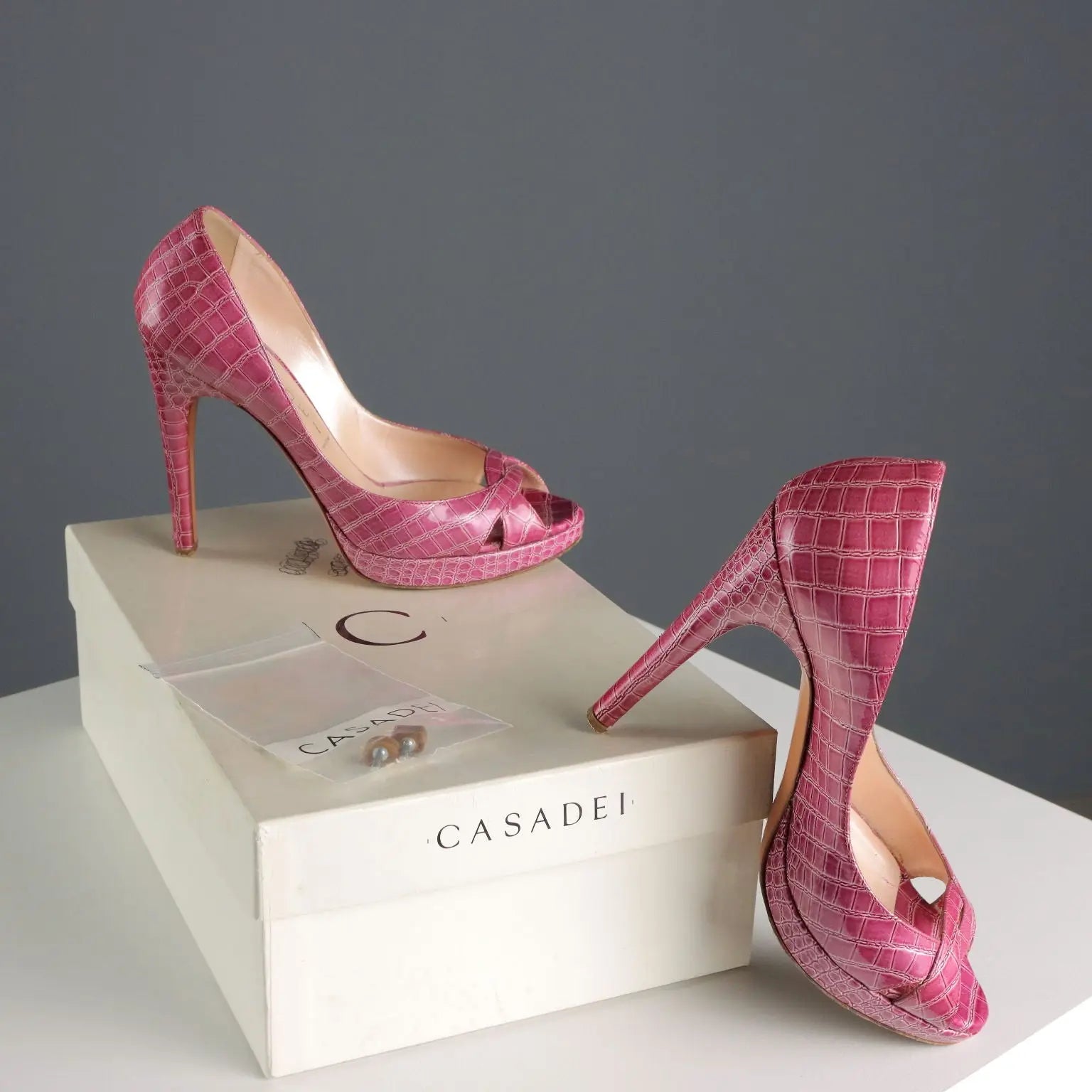 Casadei Pink Sandals Leather UK Size 3 Second Hand Italy Accessories - UK Size 3 | Clothing & House Linens | Second hand