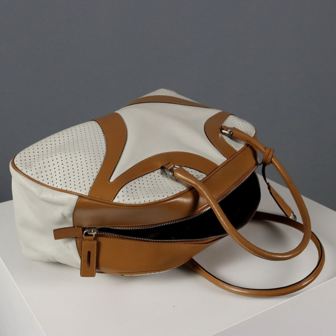 Prada Bowling Bag Genuine Leather Two Tone Second Hand - Genuine Leather | Clothing & House Linens | Second hand