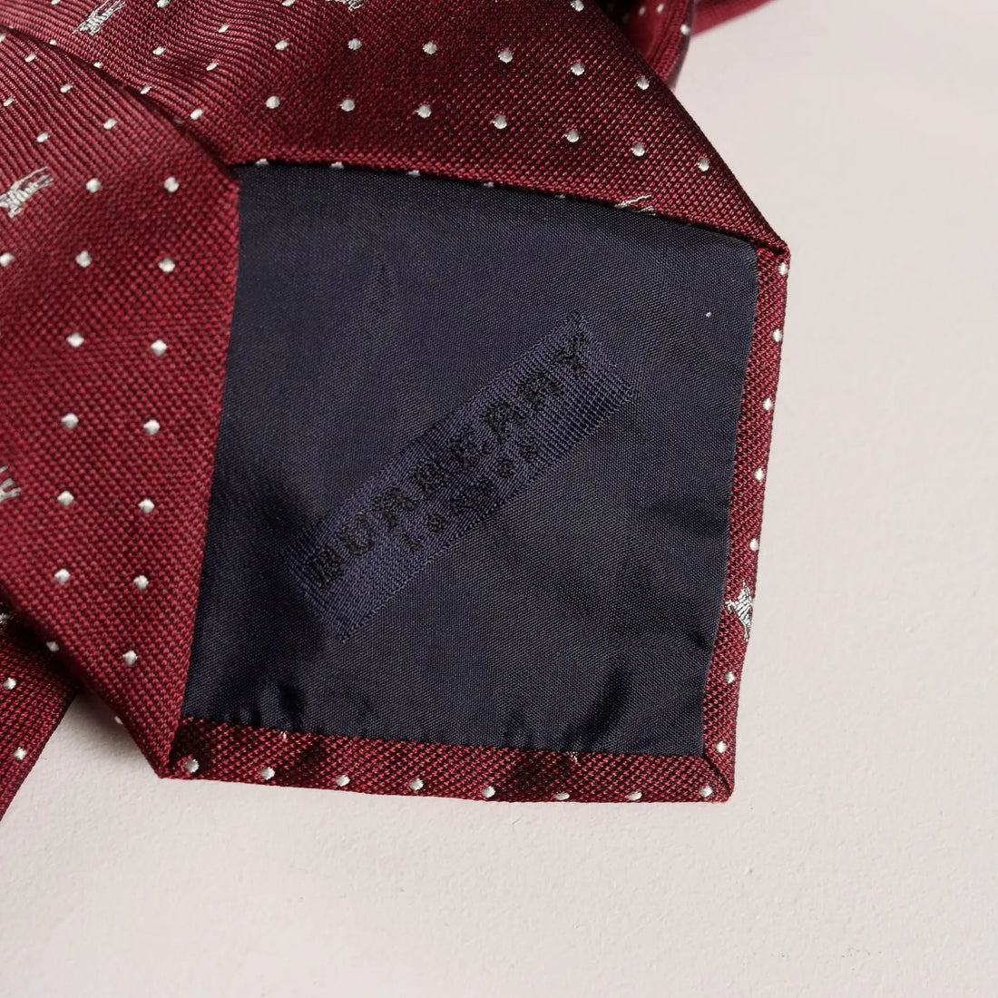 Burberry Bordeaux Tie Pure Silk Dots England Second Hand - Pure Silk | Clothing & House Linens | Vintage