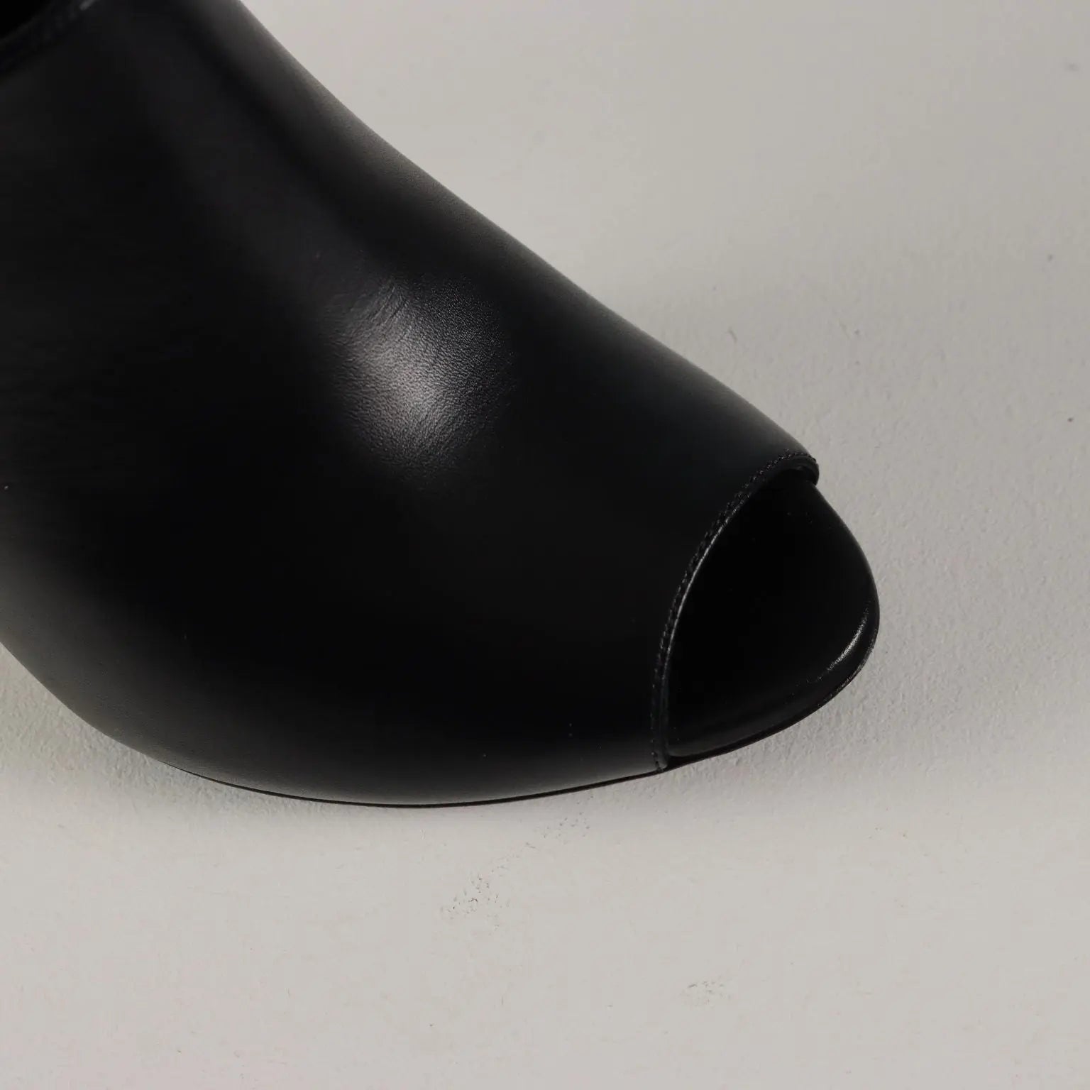Alexander McQueen Ankle Boots Open Toe Leather UK Size 5 - UK Size 5 | Clothing & House Linens | Second hand