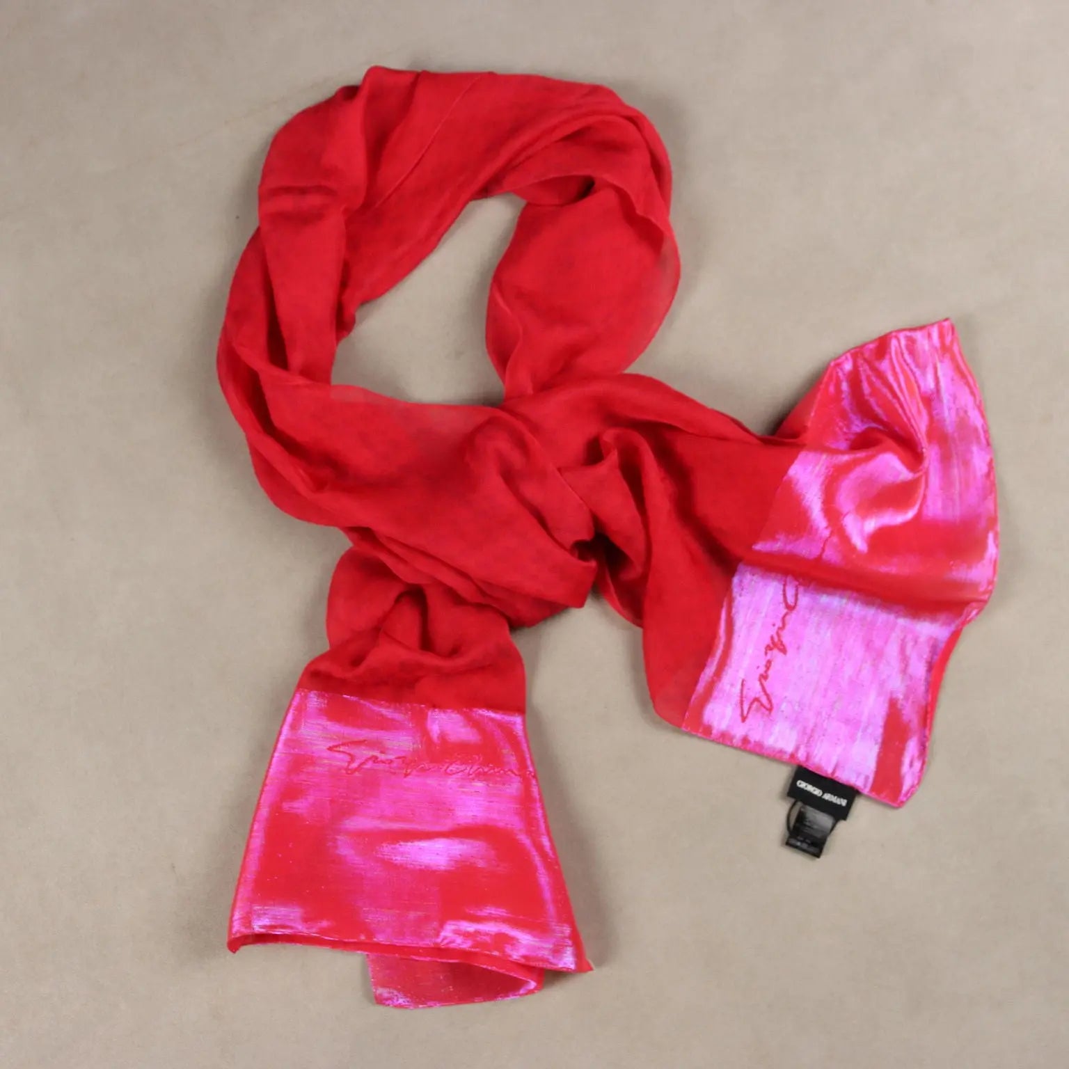 Giorgio Armani Stole Red Silk Iridescent Fabric Second Hand
