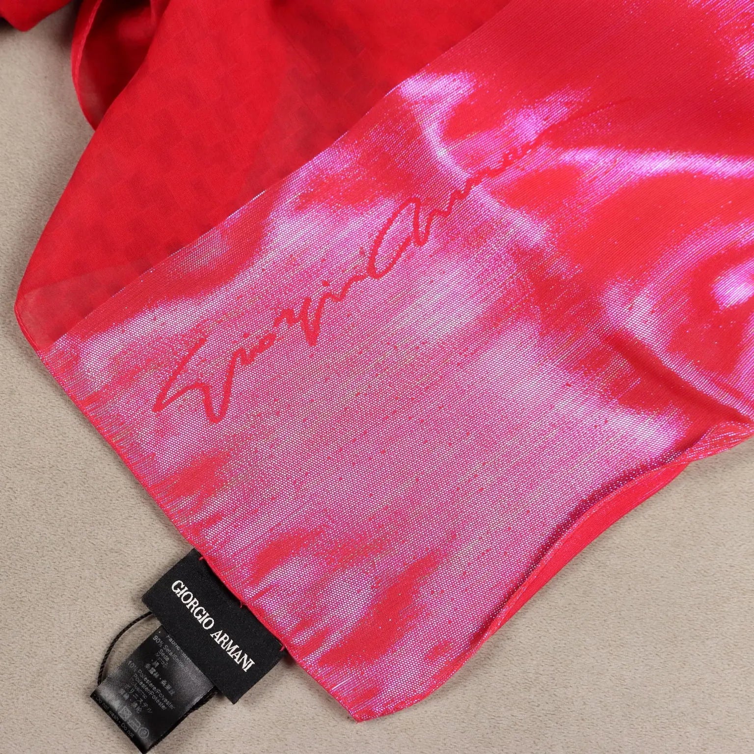Giorgio Armani Stole Red Silk Iridescent Fabric Second Hand