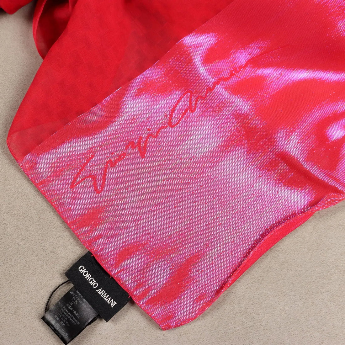 Giorgio Armani Stole Red Silk Iridescent Fabric Second Hand