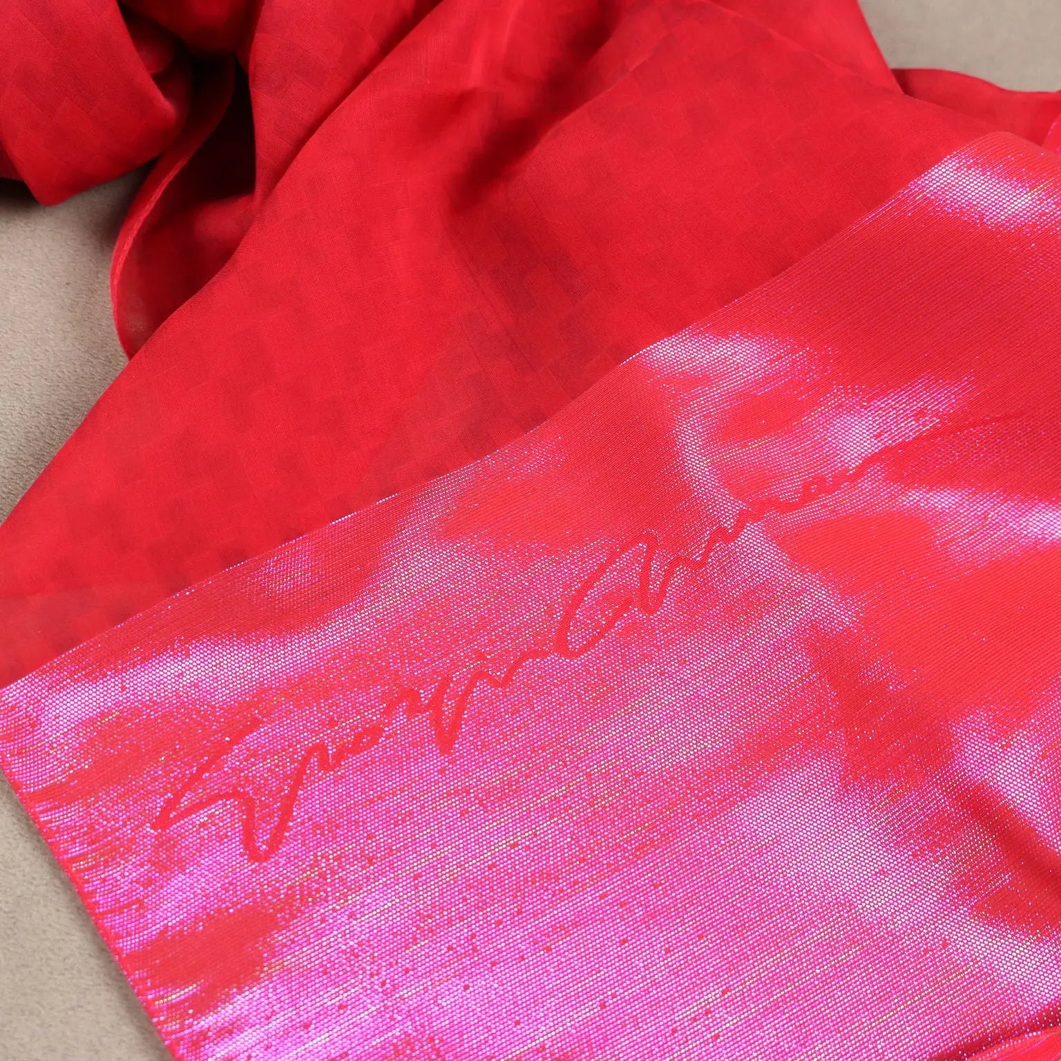 Giorgio Armani Stole Red Silk Iridescent Fabric Second Hand
