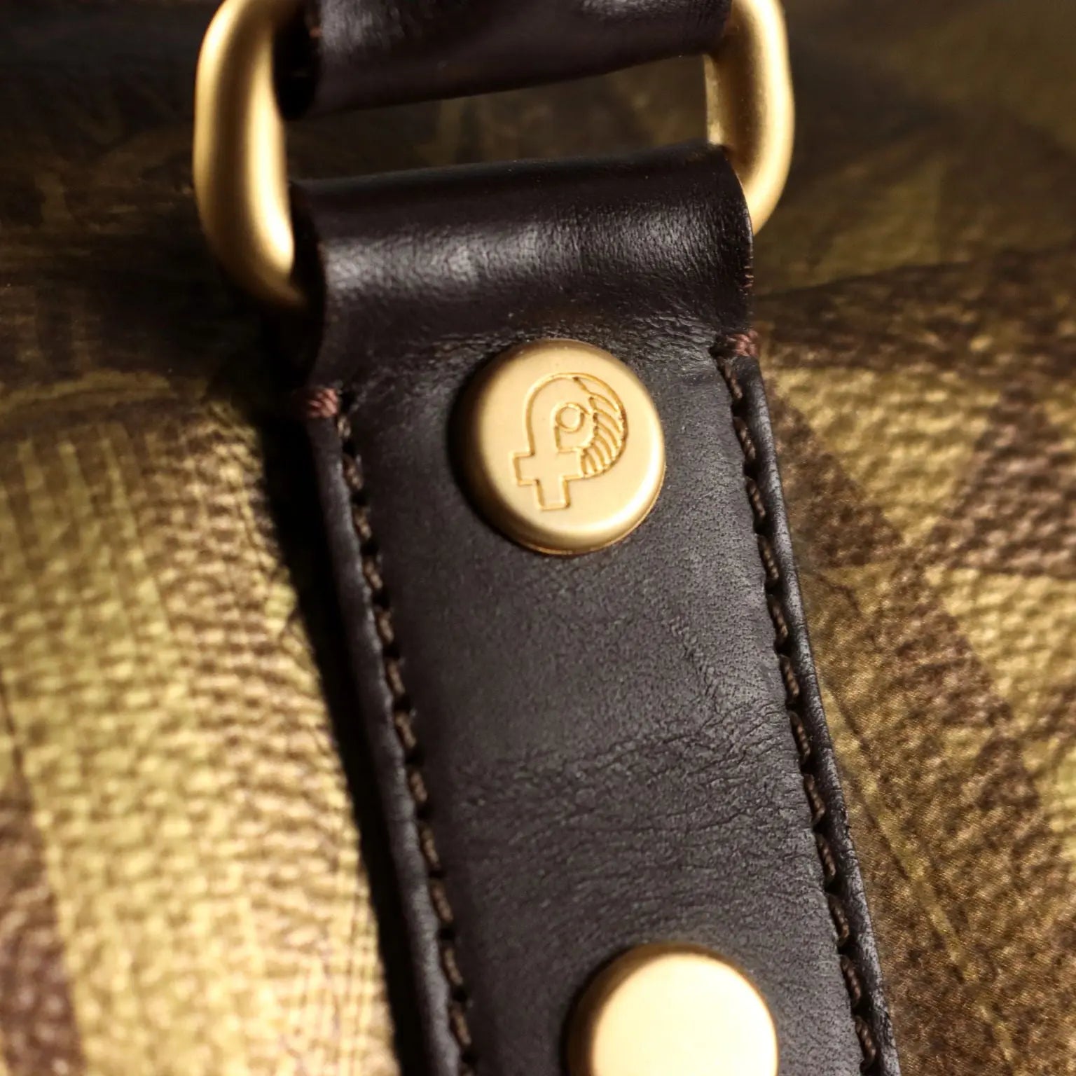 Fontana 1915 Bag Genuine Leather Architecture Print Second Hand - Genuine Leather | Clothing & House Linens | Second hand