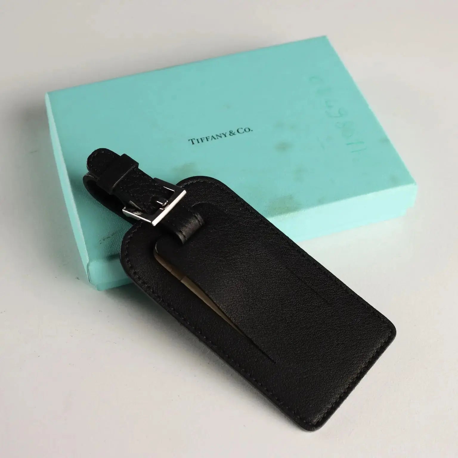 Tiffany & Co. Luggage Tag Genuine Leather Metal Second Hand - Genuine Leather | Clothing & House Linens | Second hand
