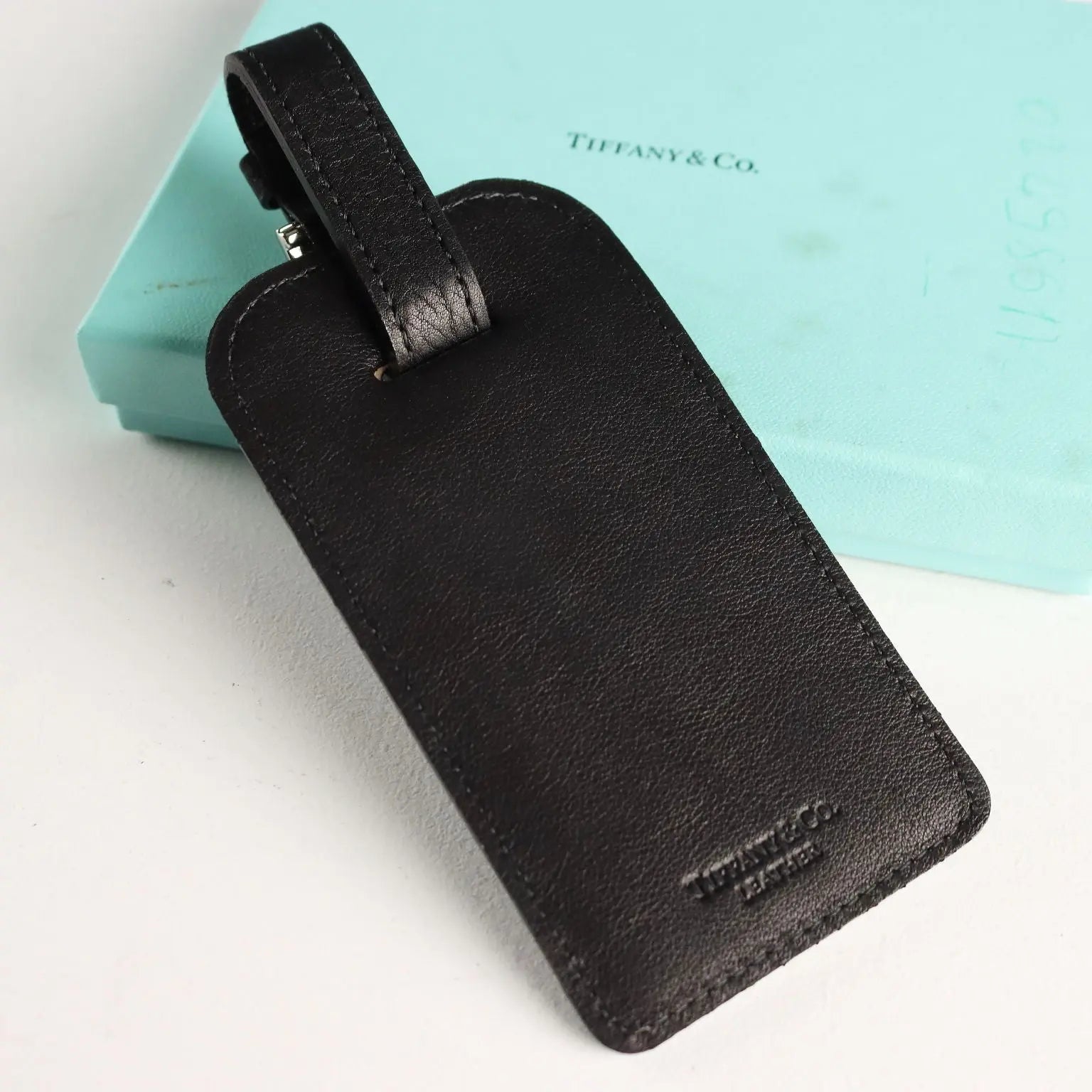 Tiffany & Co. Luggage Tag Genuine Leather Metal Second Hand - Genuine Leather | Clothing & House Linens | Second hand