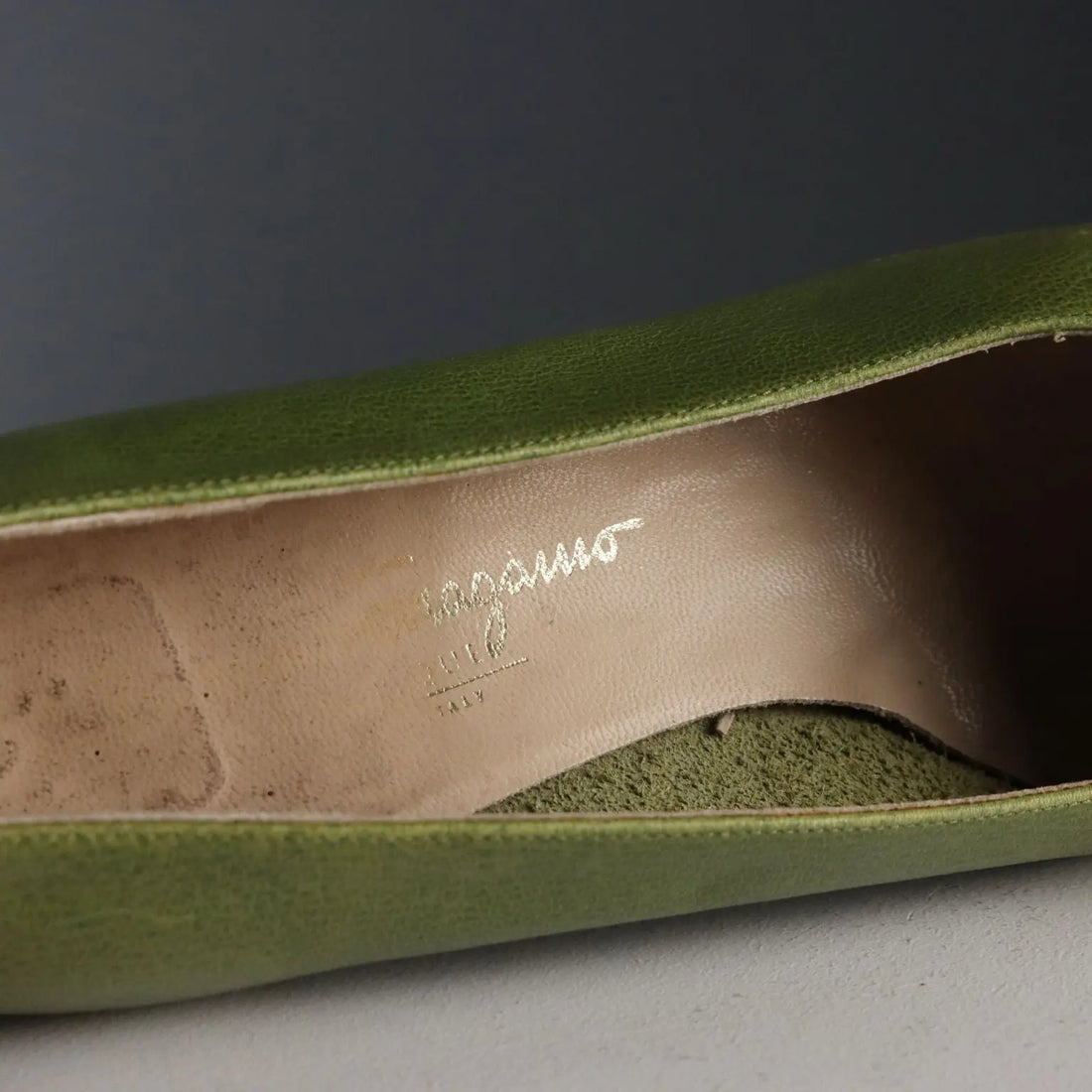 Ferragamo Vara Shoes Leather UK Size 7 Second Hand Italy
