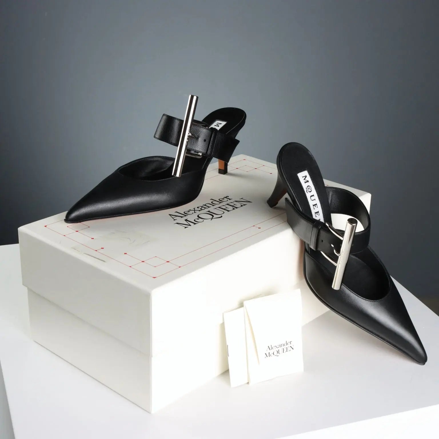Alexander McQueen Mule Shoes Leather UK Size 3 Second Hand USA
