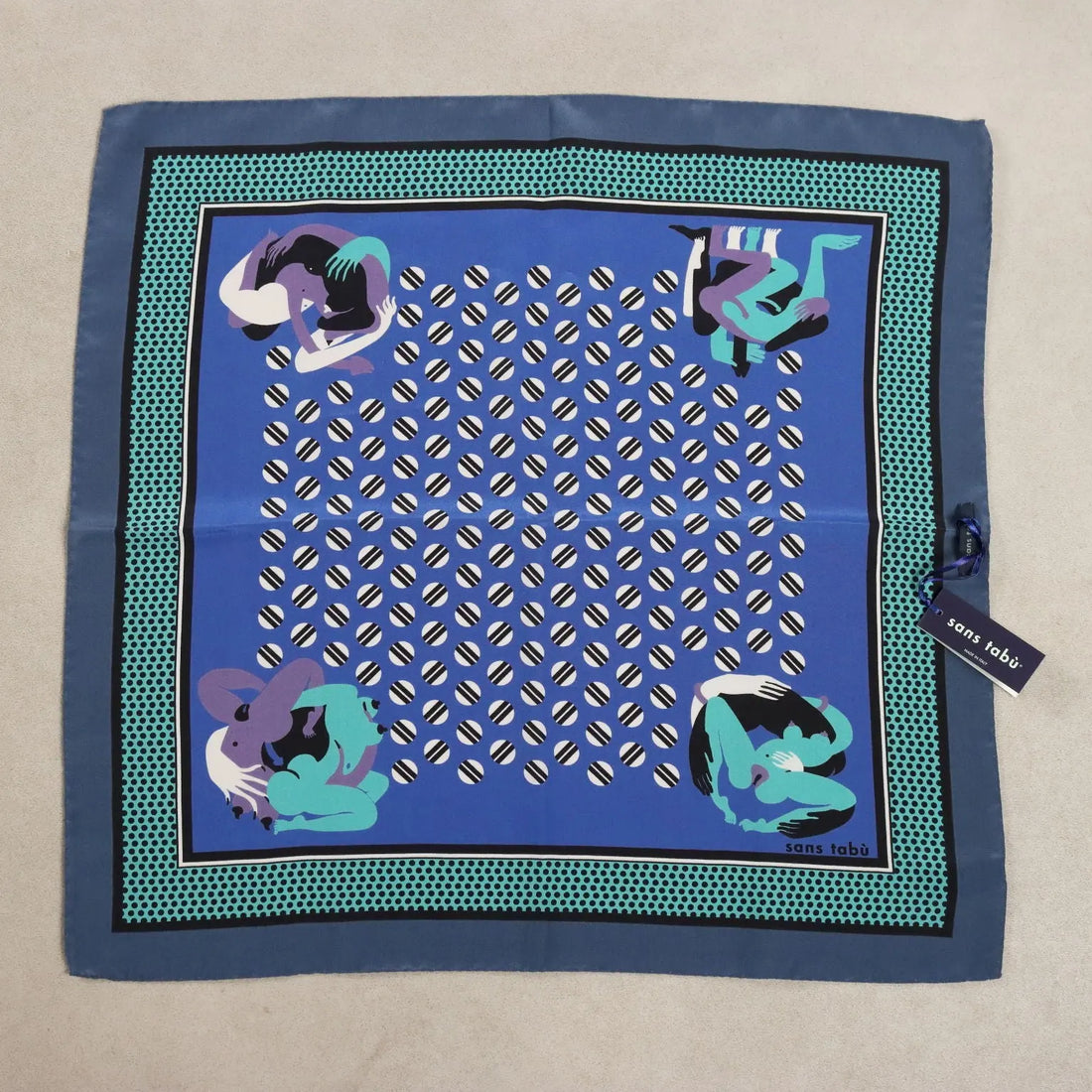 Silk Square Gavroche Sans Tabù Silk Made in Italy Second Hand